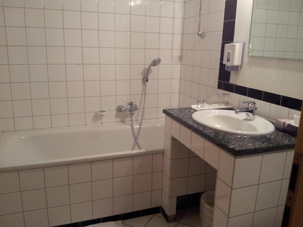 Hotel Weinheber Hornung Freinsheim Ruang foto